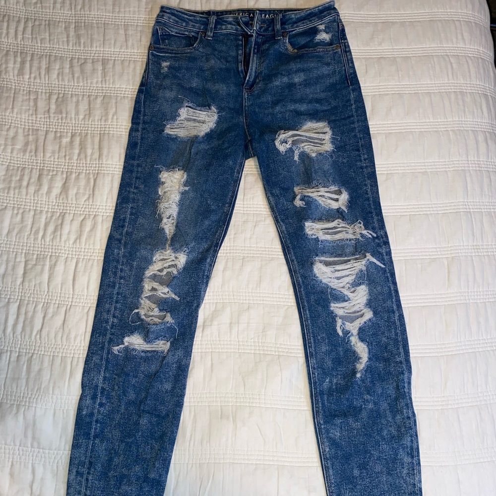 Distressed High Rise Mom Jeans
